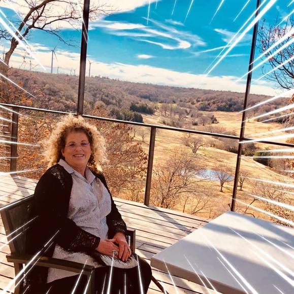 Meet your Posher, Donna - Picture 1 of 1